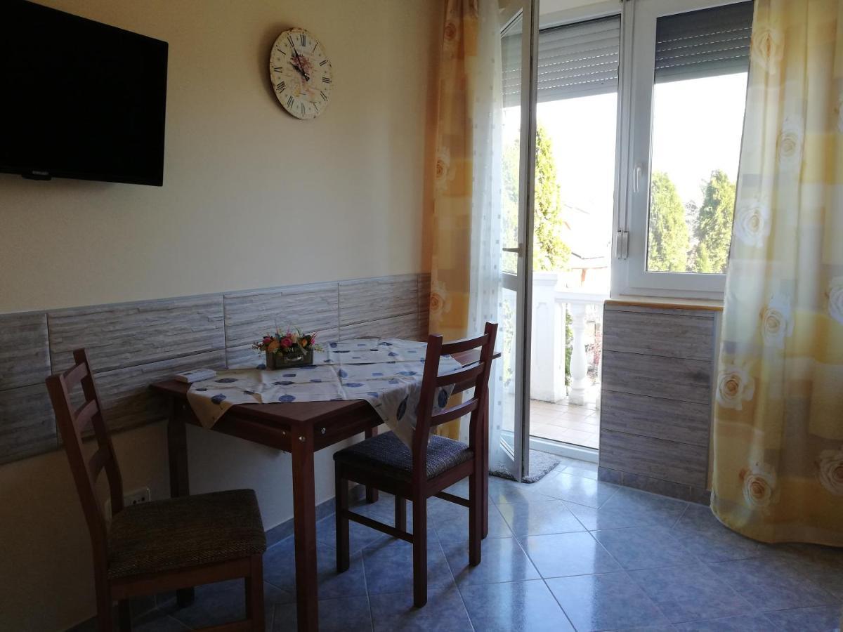 Imola Es Andrea Apartmanhaz Hajduszoboszlo Ngoại thất bức ảnh