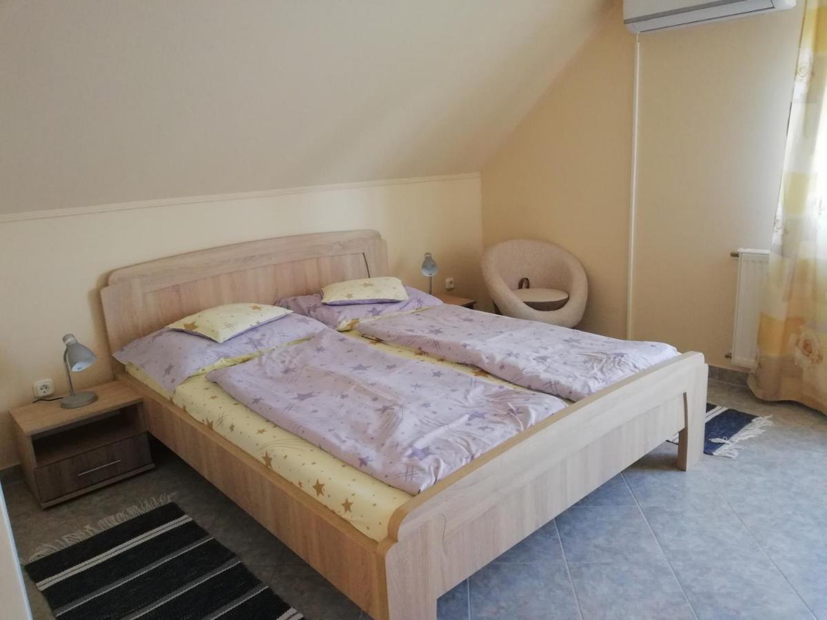 Imola Es Andrea Apartmanhaz Hajduszoboszlo Ngoại thất bức ảnh