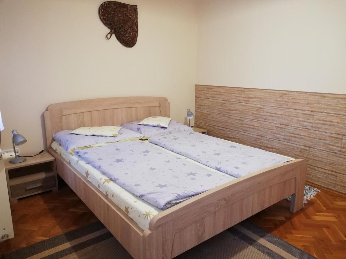 Imola Es Andrea Apartmanhaz Apartment Hajduszoboszlo Ngoại thất bức ảnh