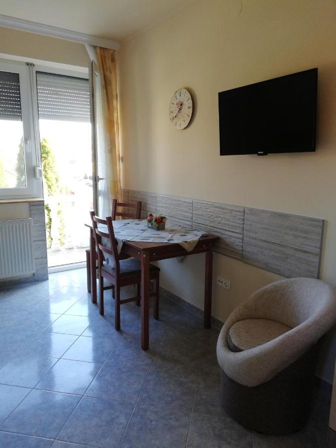Imola Es Andrea Apartmanhaz Hajduszoboszlo Ngoại thất bức ảnh