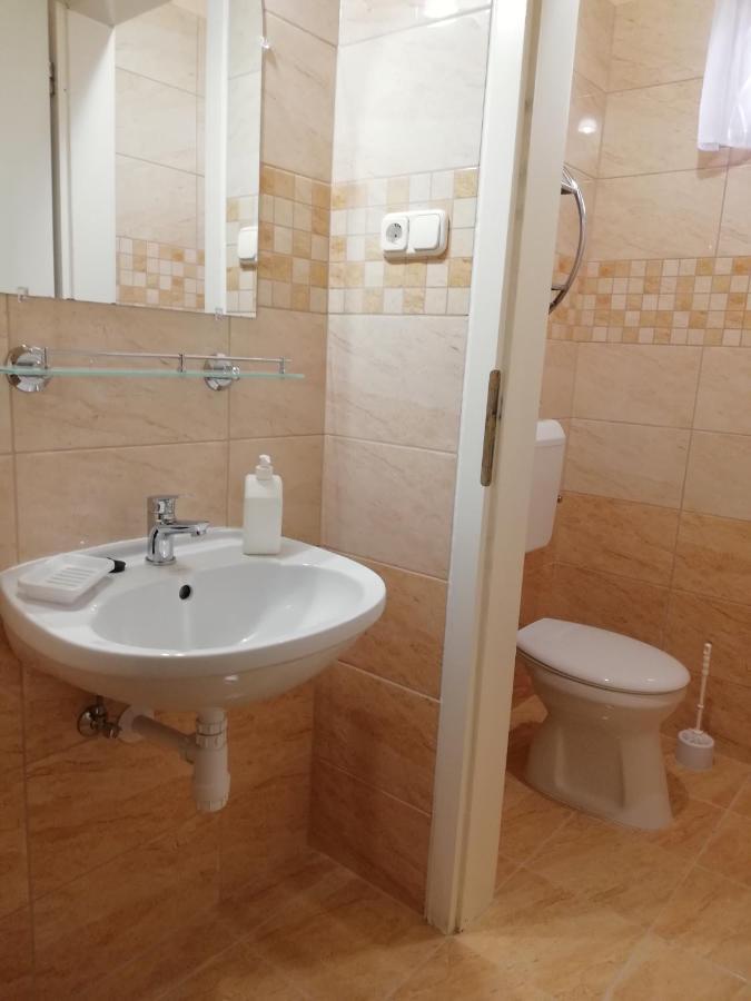Imola Es Andrea Apartmanhaz Hajduszoboszlo Ngoại thất bức ảnh
