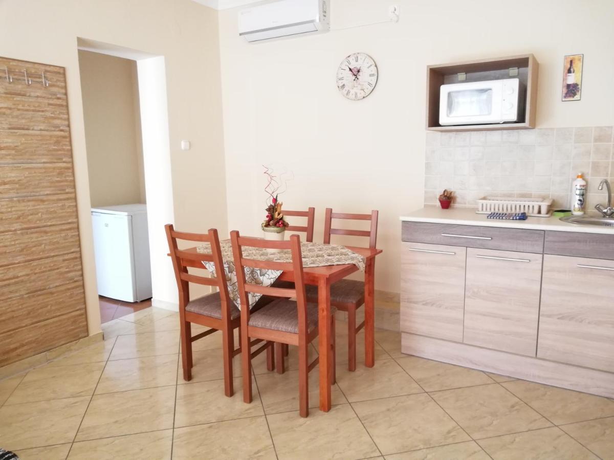 Imola Es Andrea Apartmanhaz Hajduszoboszlo Ngoại thất bức ảnh
