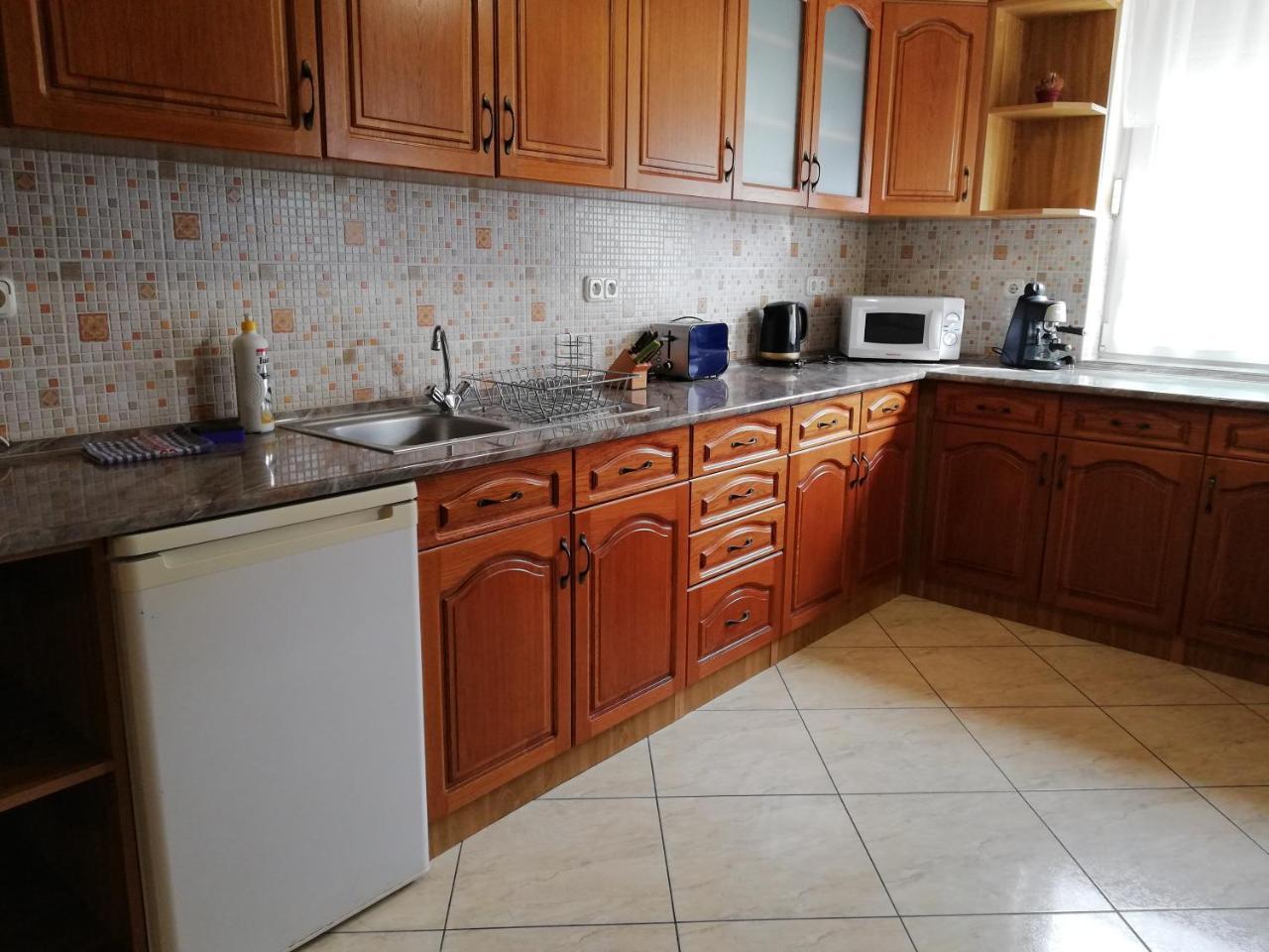 Imola Es Andrea Apartmanhaz Hajduszoboszlo Ngoại thất bức ảnh